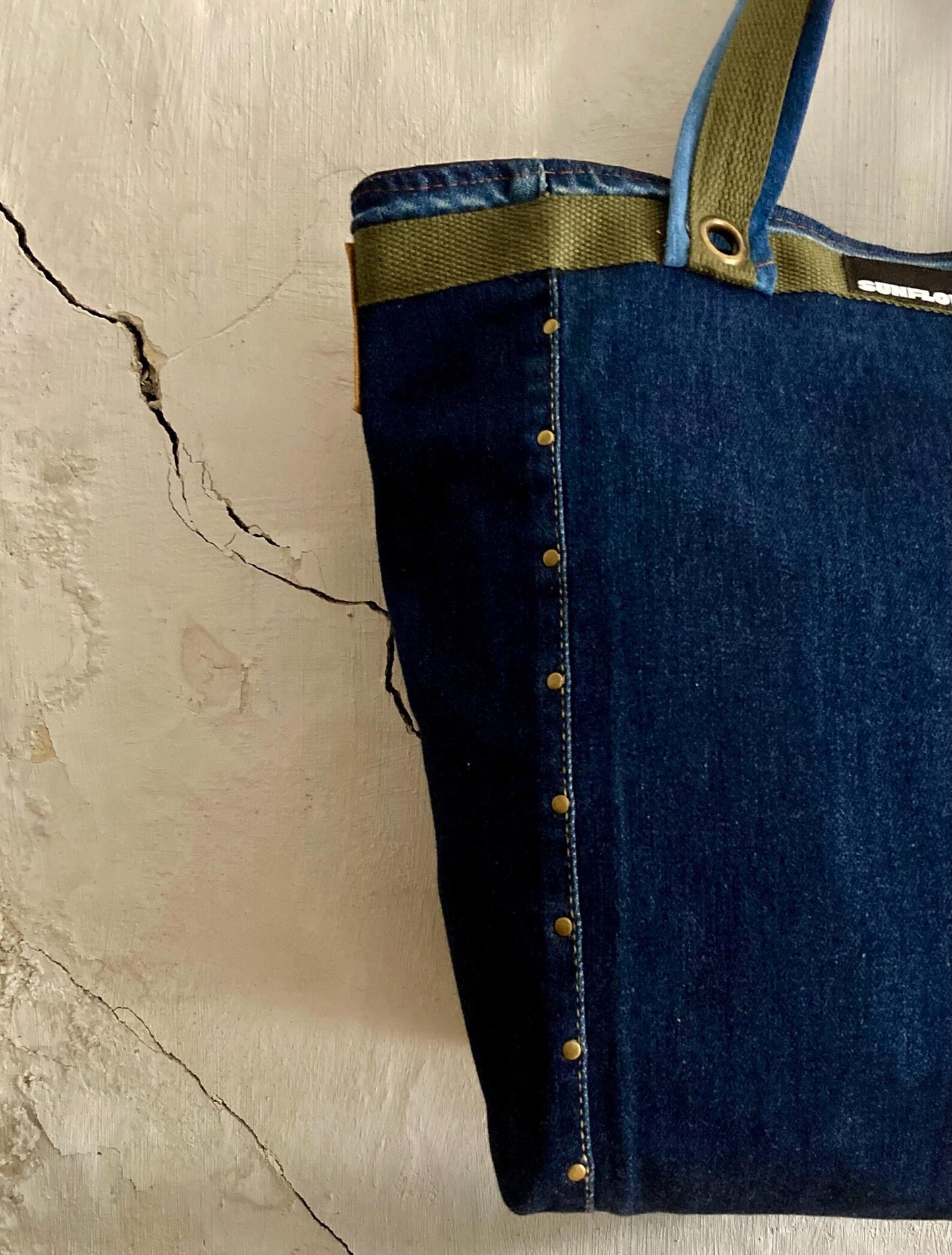 UPCYCLING LEVIS TOTE BAG