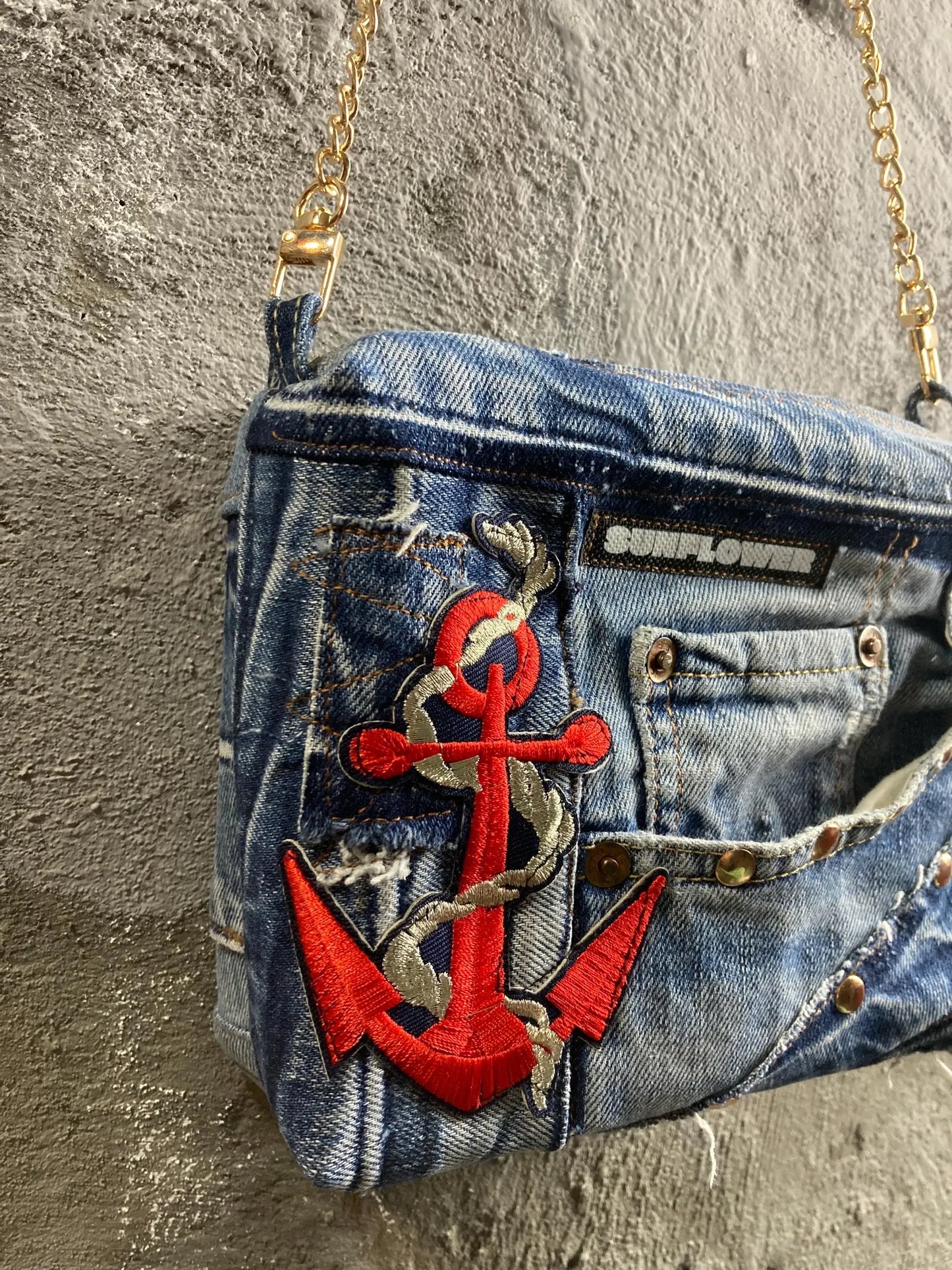 UPCYCLING LEVIS DENIM SMALL SHOULDER BAG