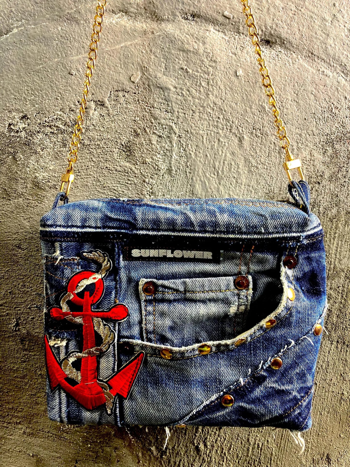 UPCYCLING LEVIS DENIM SMALL SHOULDER BAG
