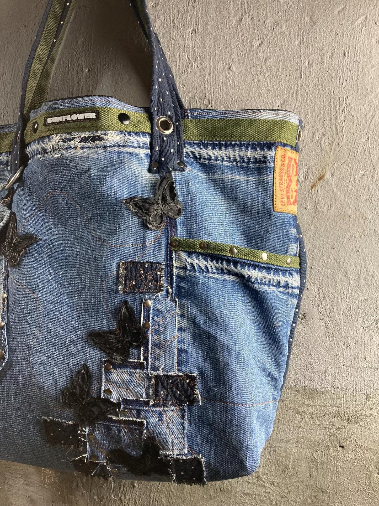 UPCYCLING LEVIS TOTE BAG