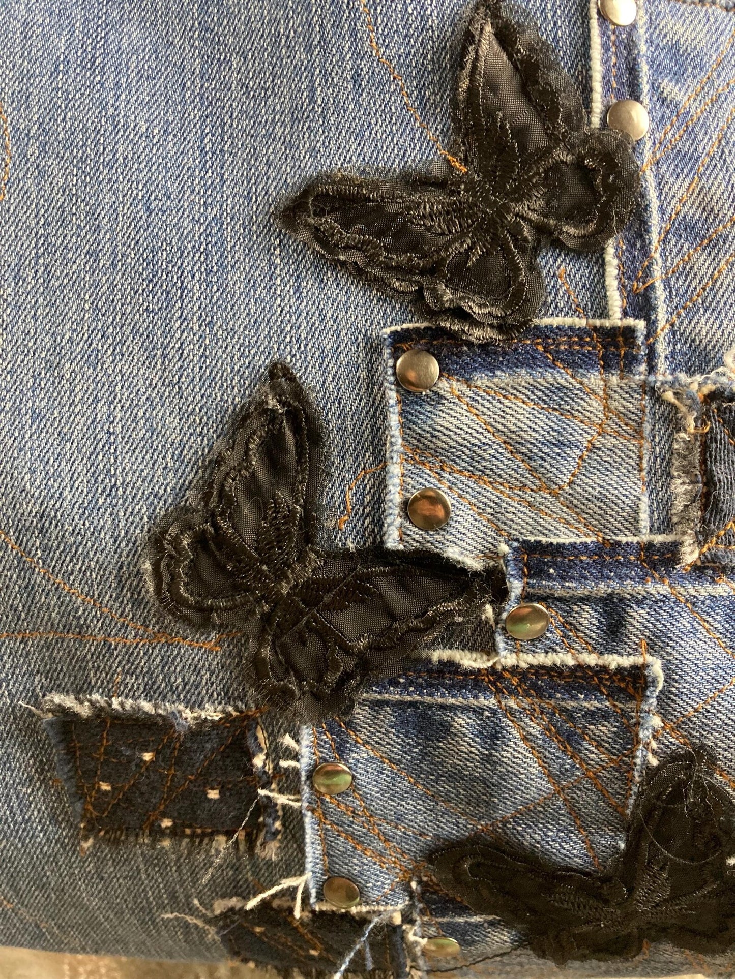 UPCYCLING LEVIS TOTE BAG