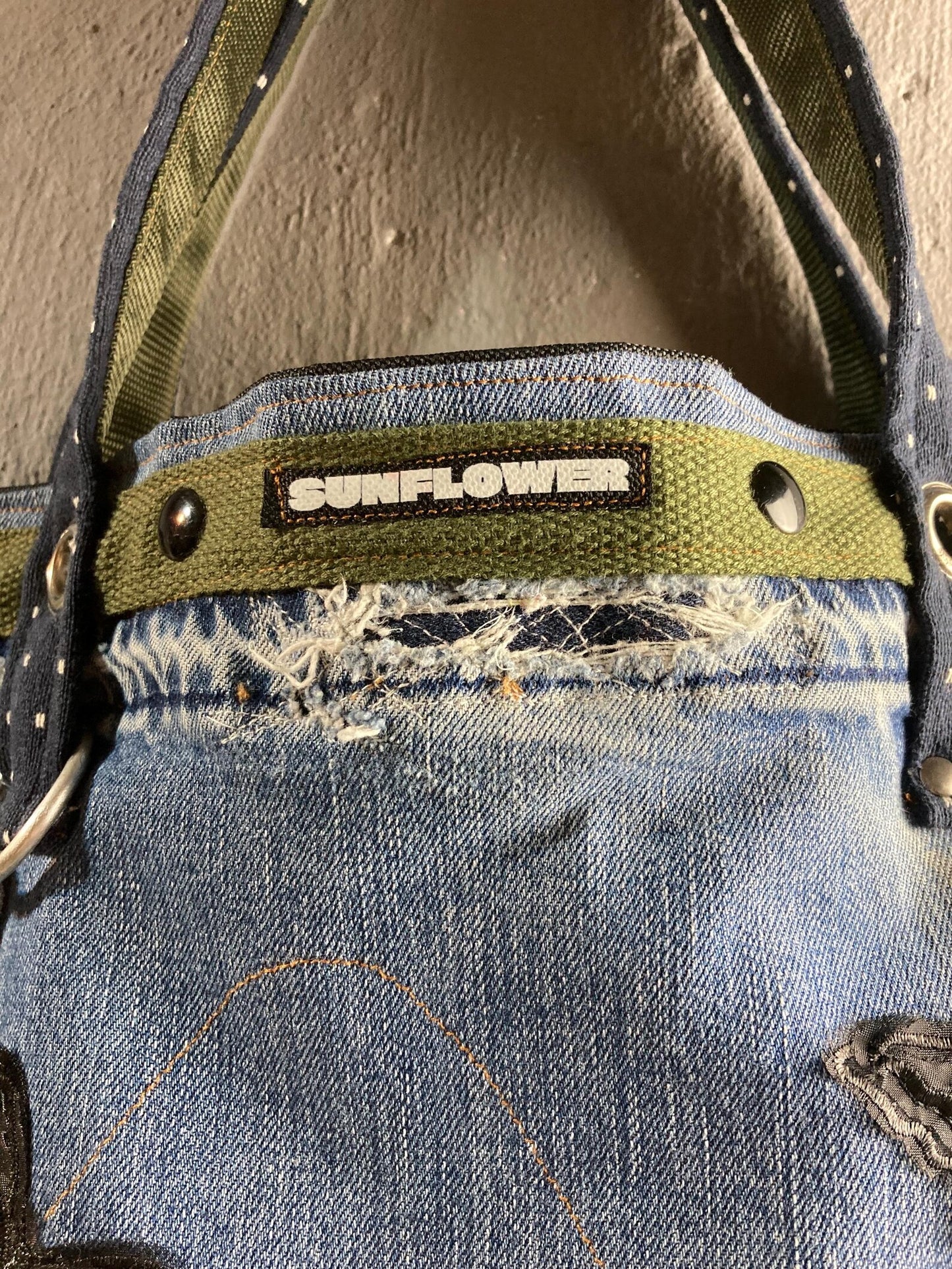 UPCYCLING LEVIS TOTE BAG