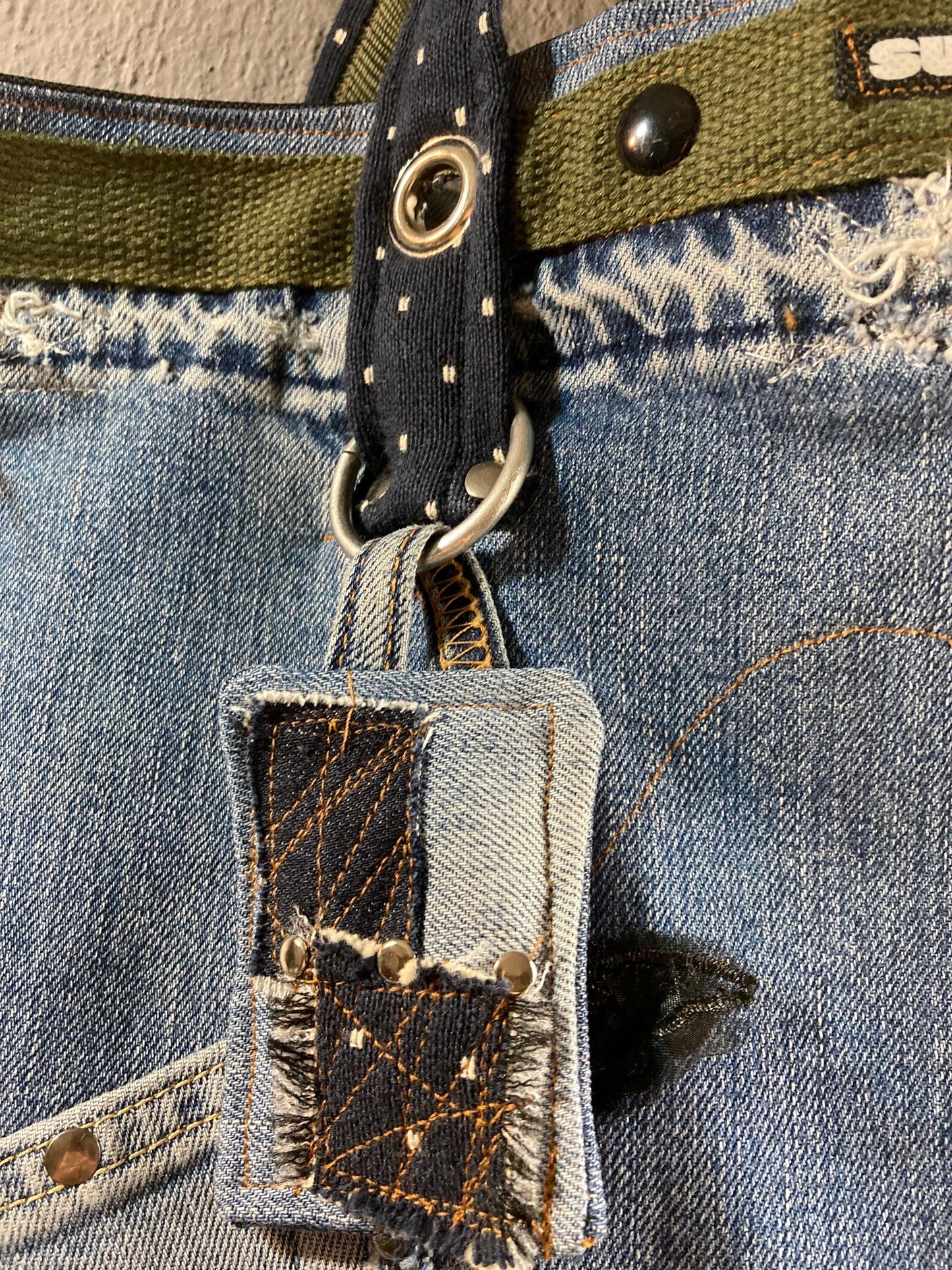 UPCYCLING LEVIS TOTE BAG