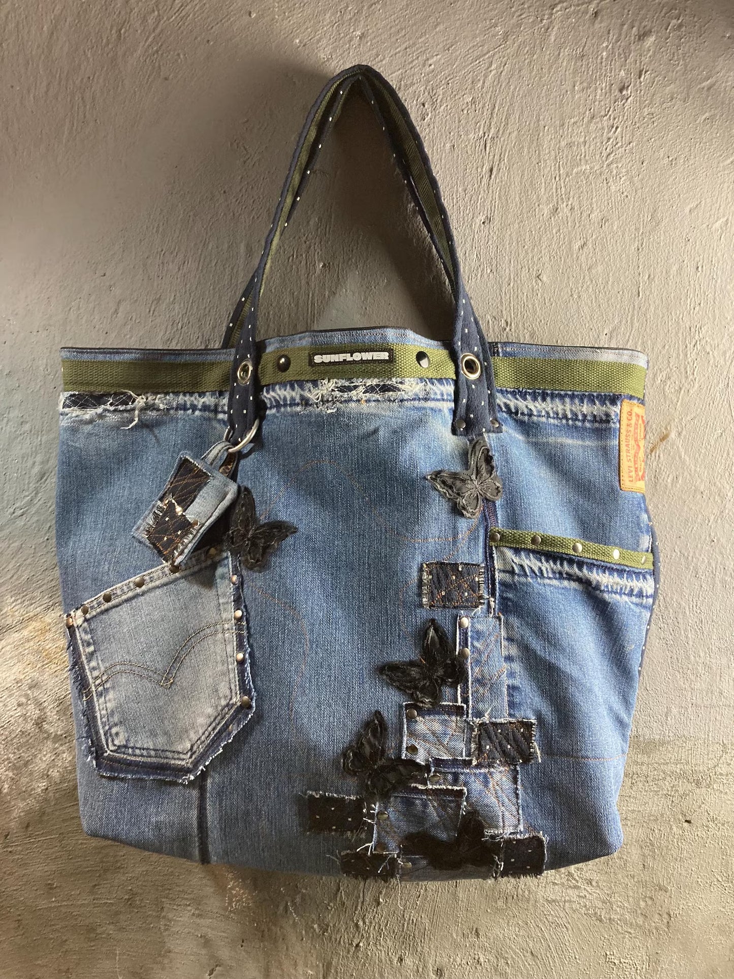 UPCYCLING LEVIS TOTE BAG