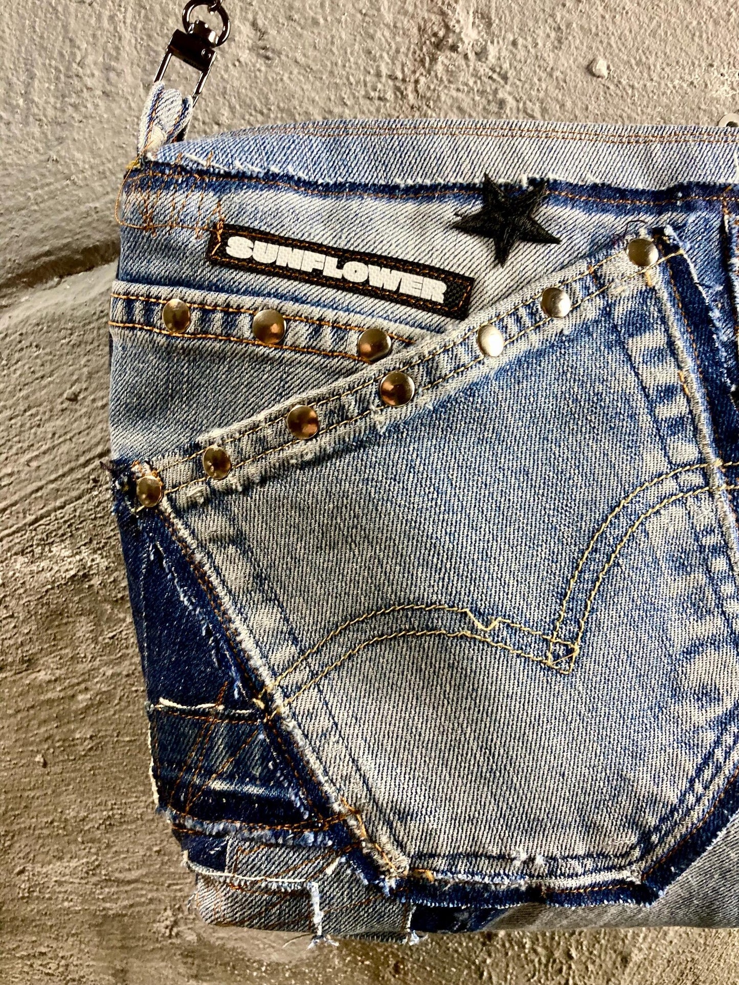 UPCYCLING LEVIS DENIM SMALL SHOULDER BAG