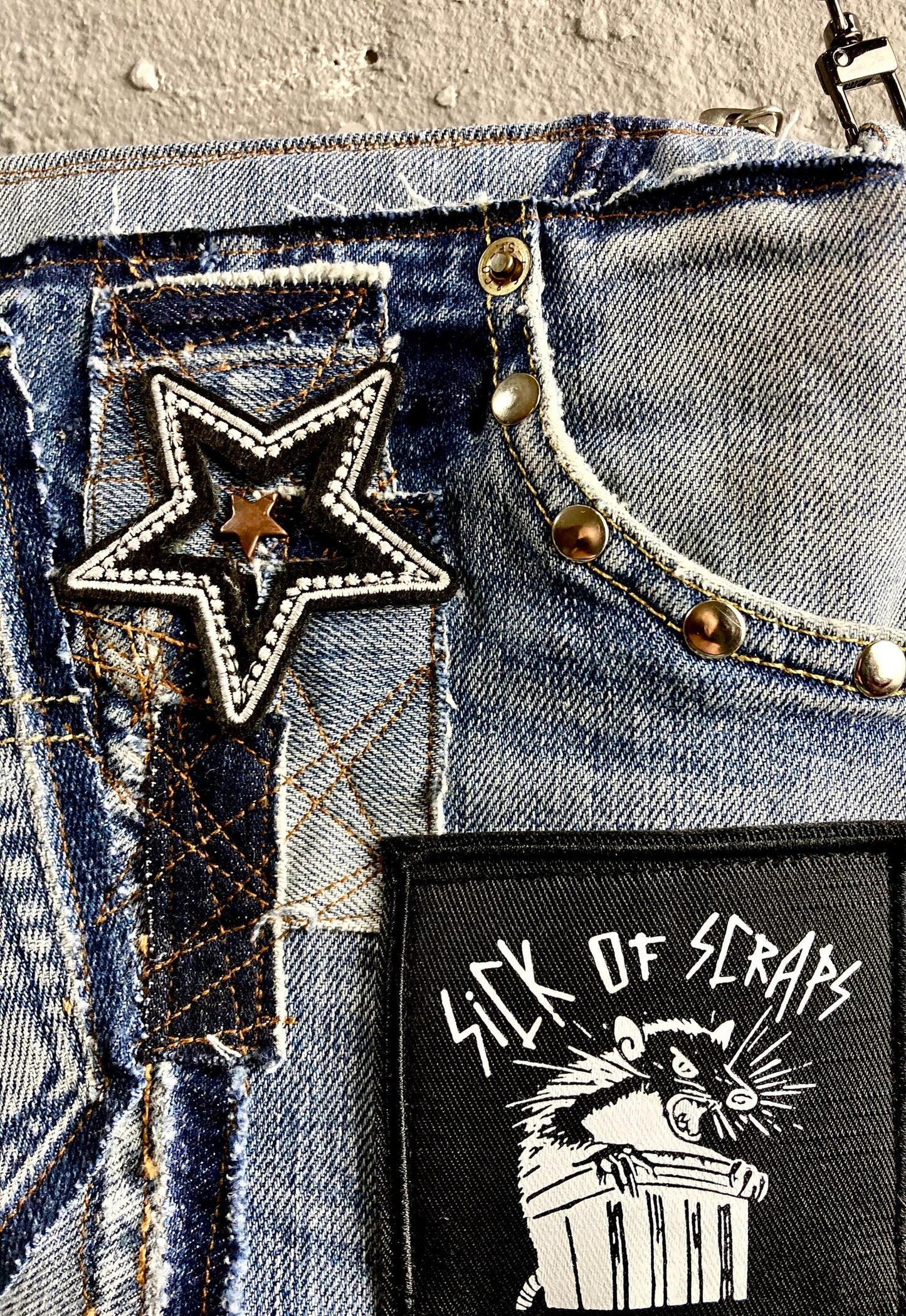 UPCYCLING LEVIS DENIM SMALL SHOULDER BAG