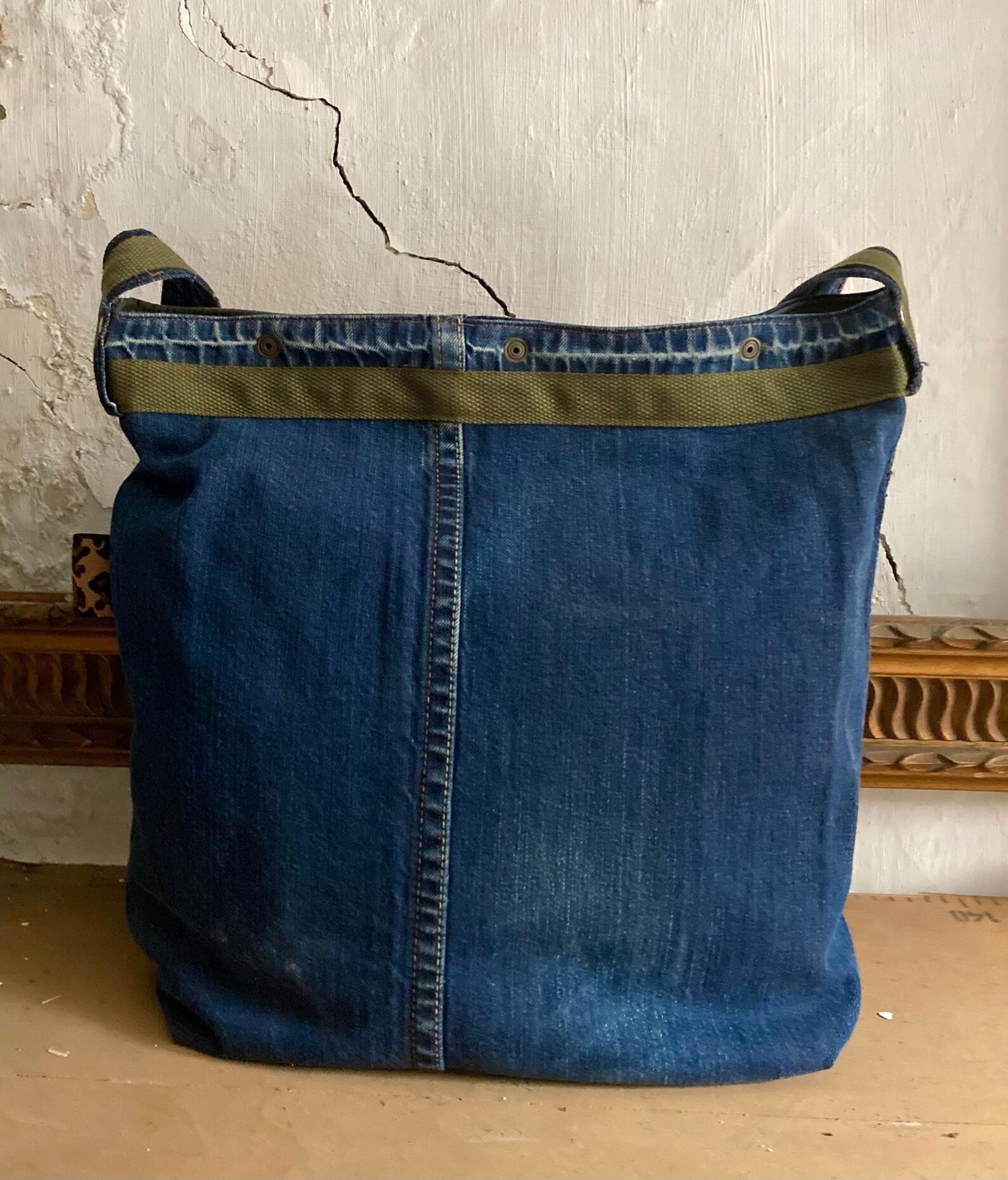 UPCYCLING LEVIS DENIM TOTE BAG